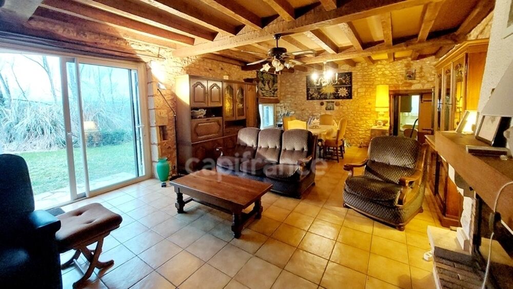 Vente Maison Maison en pierres à Coux et Bigaroque 150m² avec 6 pièces, 3 chambres, 2 garages et atelier, terrain de 5577m², sans vis à vis a Coux et bigaroque