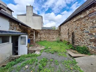  Immeuble à vendre 4 pièces 136 m²