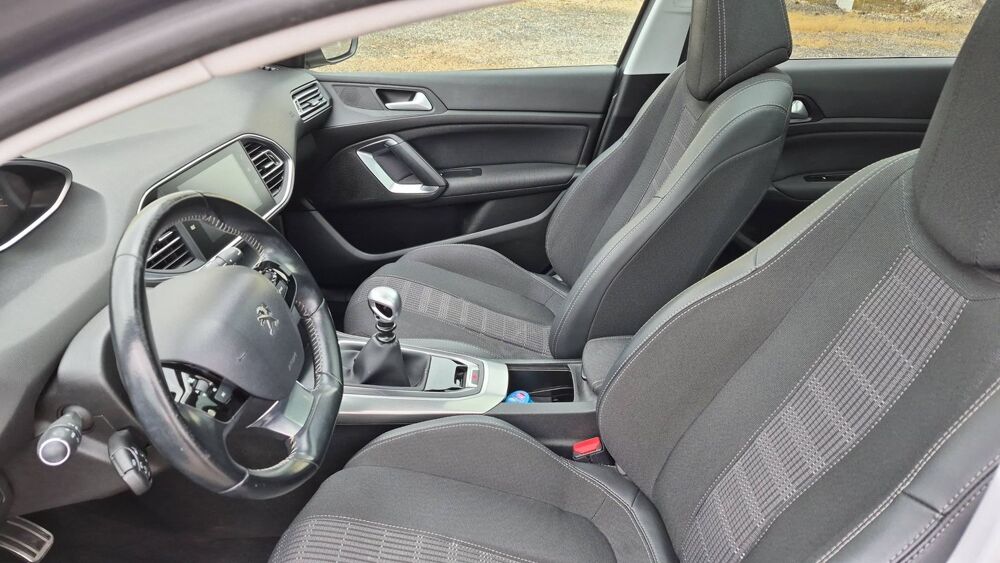 308 II 1.2 PureTech 130 Allure Business 2019 occasion 51240 Mairy Sur Marne