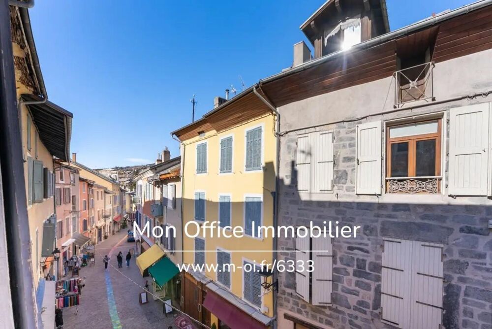 Référence : 6333-MTE. - Appartement 39m² - centre ville historique d'Embrun