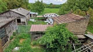  Remise / Grange à vendre 3 pièces 195 m²
