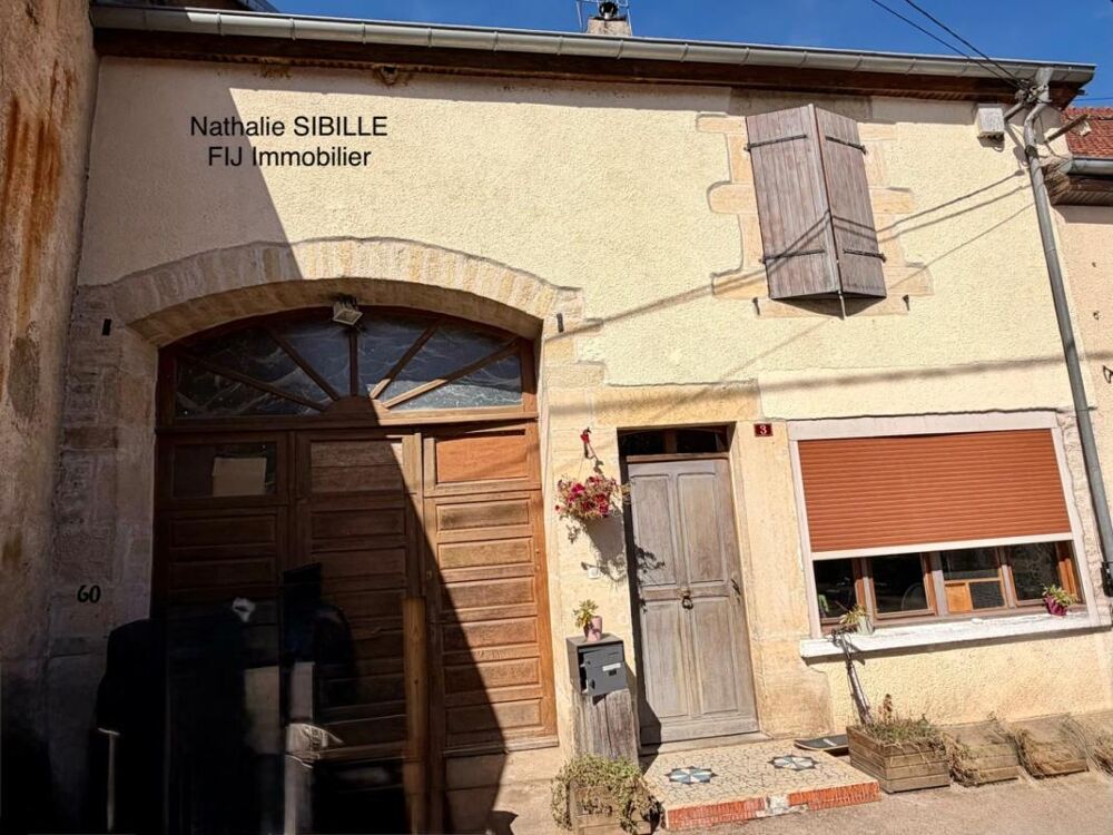 Vente Maison Maison 5 pièces / 135 m² / 95 000 EUR / LA ROCHE-MOREY La roche morey