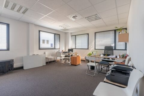 &Agrave; LOUER – Bureau privatif 32 m&sup2; au sein d'un centre d'affaires dynamique – Montpellier Garosud 838 34070 Montpellier