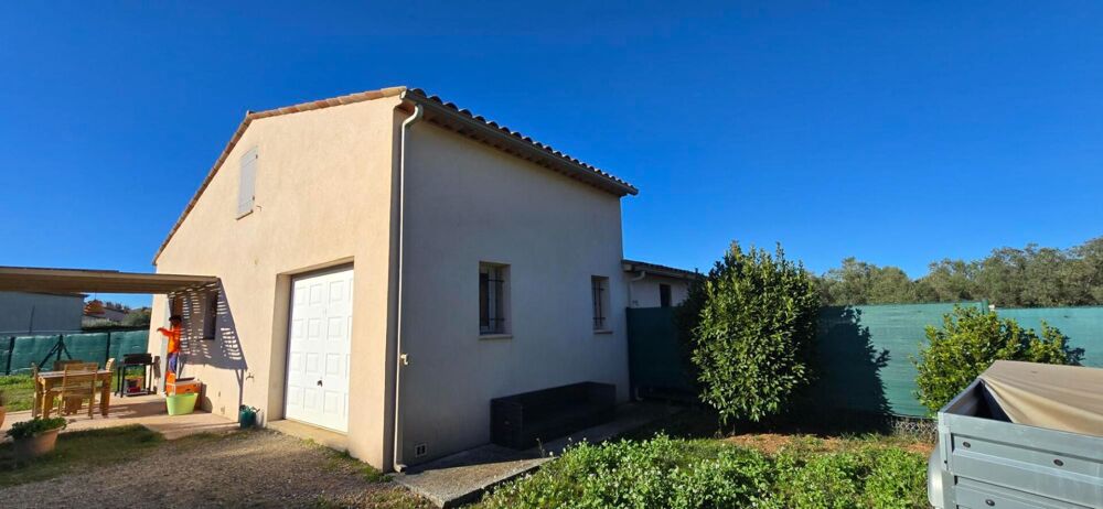 À vendre , Quartier recherché, Environnement campagne ,Villa récente avec dépendance