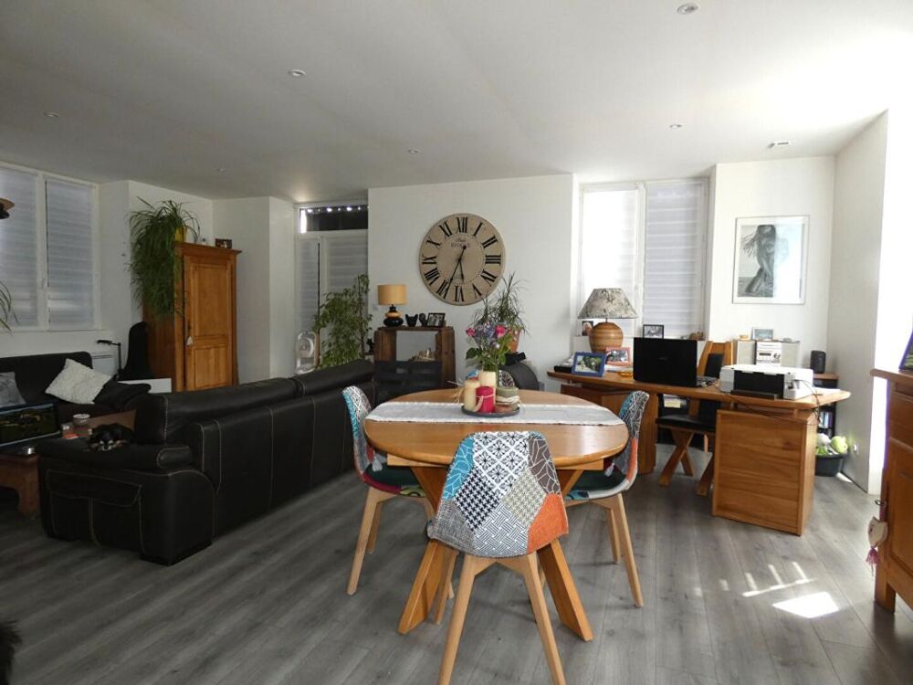 Vente Maison Maison 92 m2 / 3 chambres / cave / jardin Cherveix cubas