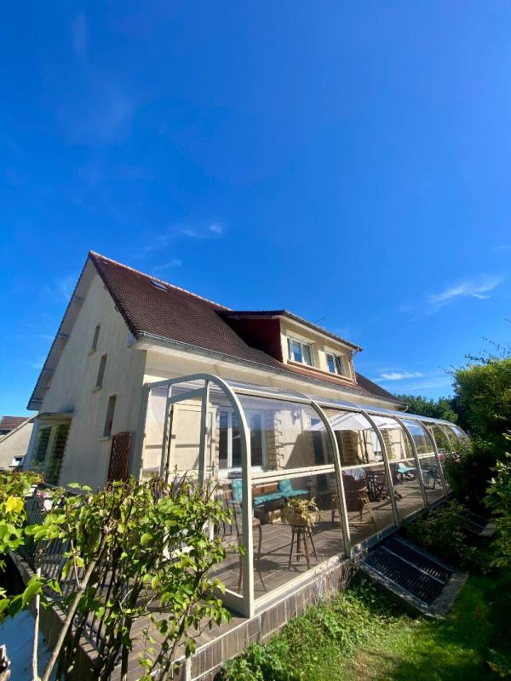 Vente Maison Hubert-Folie Maison familiale de 187 m² avec sous-sol complet et grand terrain Ifs