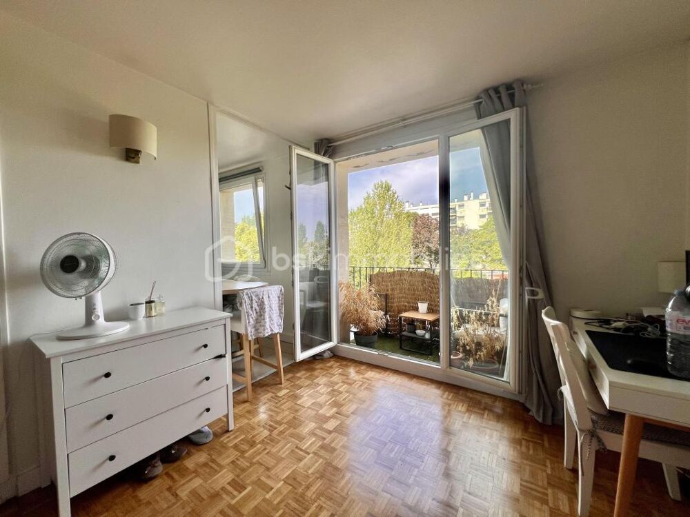 Studio - 21,3 m2 - 2ème ét avec balcon expo OUEST + cave