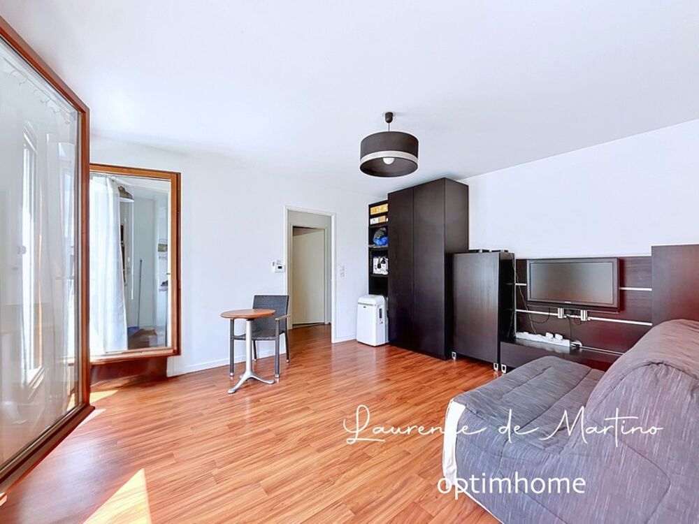 Studio à vendre avec balcon et parking, dernier étage BEZONS (95)