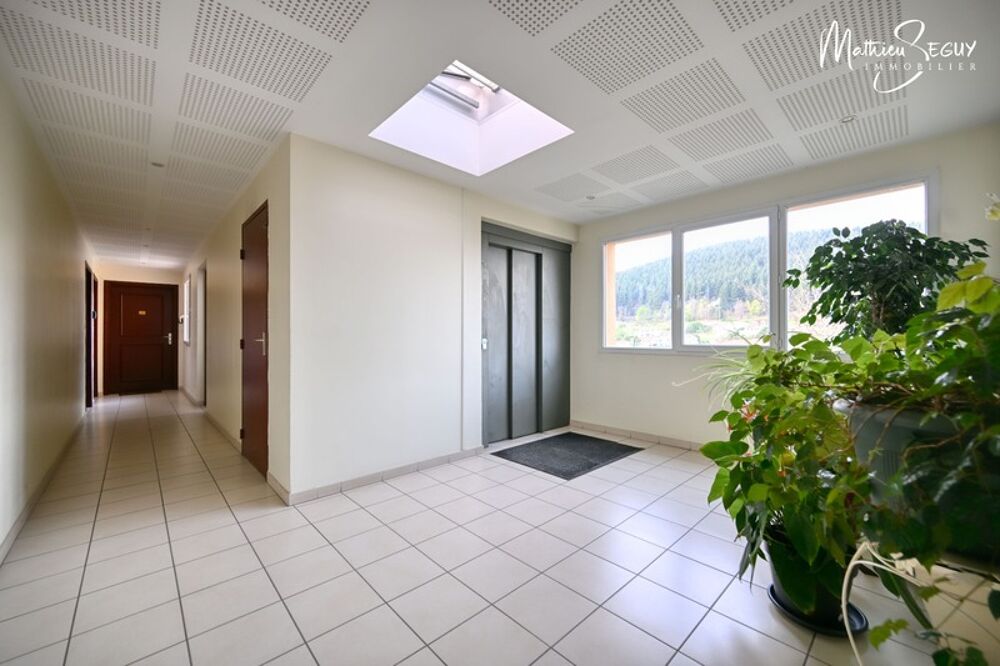 Vente Appartement YZERON - Agréable appartement grand T3 avec balcon et vue  + stationnement dans garage fermé Yzeron