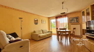  Appartement  vendre 4 pices 82 m