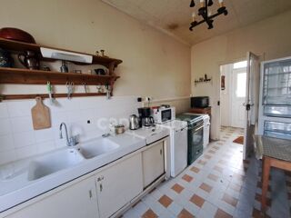  Maison à vendre 11 pièces 246 m²