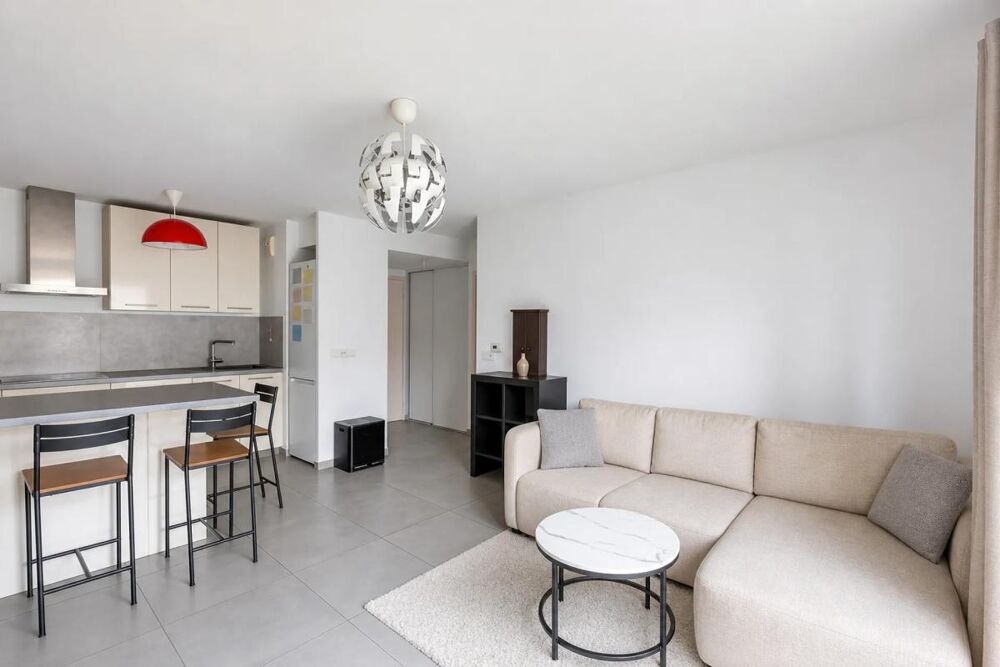 Appartement 4 pièces de 77 m² loué, Bron