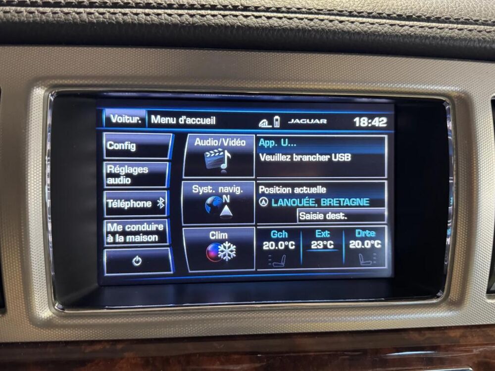 XF 2.2 Diesel PRESTIGE 2015 occasion 56120 Les Forges De Lanouee