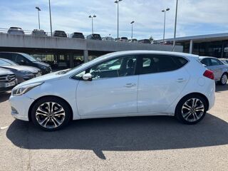 Ceed II 1.6 CRDI 128 ACTIVE BVA 2015 occasion 78240 Chambourcy