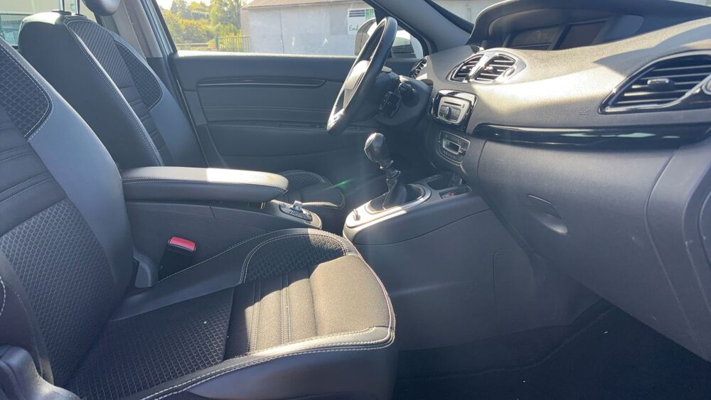 Sc&eacute;nic III 1.5 dCi 110 Energy Bose 2016 occasion 02500 Neuve Maison