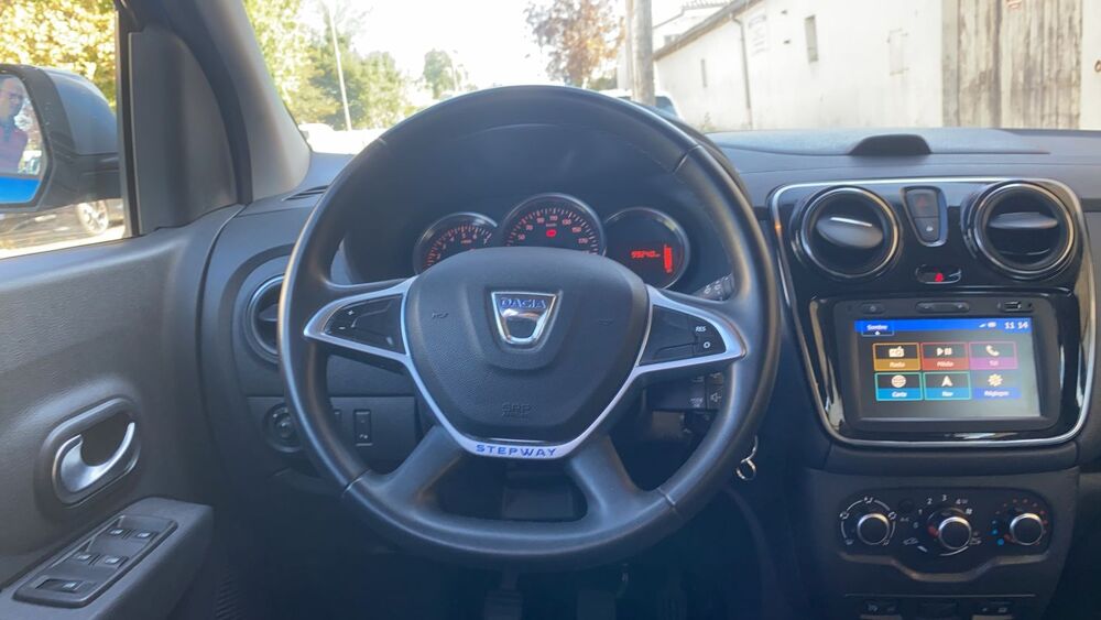 Lodgy 1.5 Blue dCi 115 Stepway 7 Pl. 2021 occasion 33490 Saint Macaire
