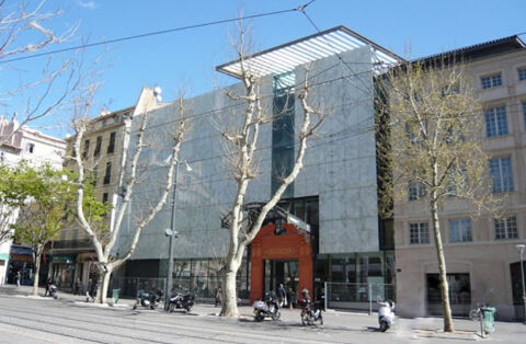   Dpt Bouches du Rh�ne (13), � vendre MARSEILLE 1er ARRONDISSEMENT appartement T3 de 60 m� Appartement - 3 pi�ce(s) - 60 m�