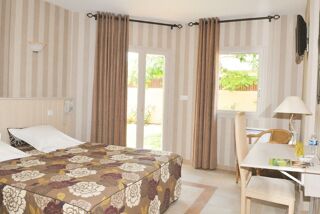  Maison à vendre 15 + pièces 450 m²