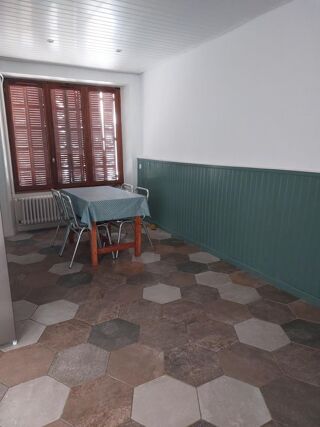 Location Maison Maison de 100m2 à louer sur Nailly Nailly