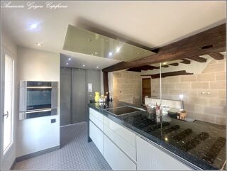  Immeuble à vendre 6 pièces 210 m²
