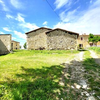  Maison  vendre 8 pices 220 m