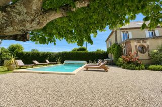  Maison à vendre 8 pièces 215 m²