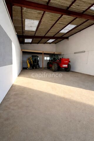  Parking / Garage à vendre 1 pièce 90 m²