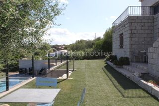  Propriété/château à vendre 11 pièces 263 m²