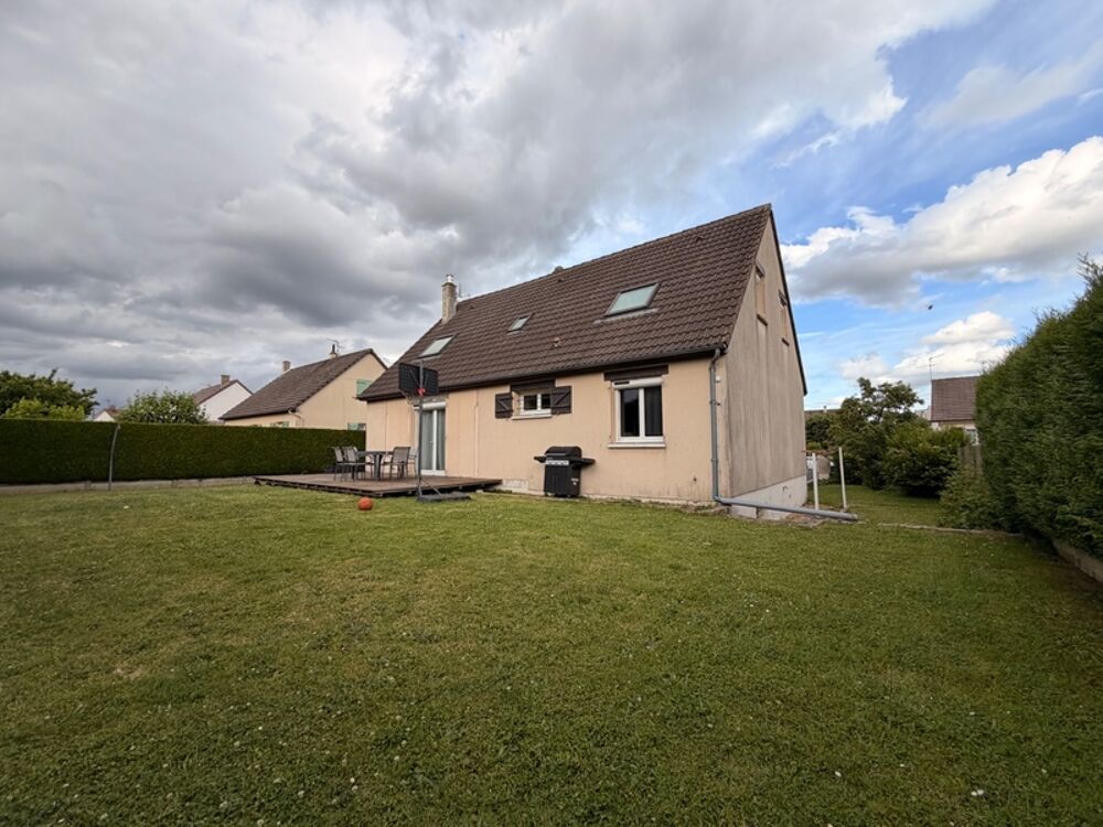 Maison à vendre 8 pièces LUCE (28)