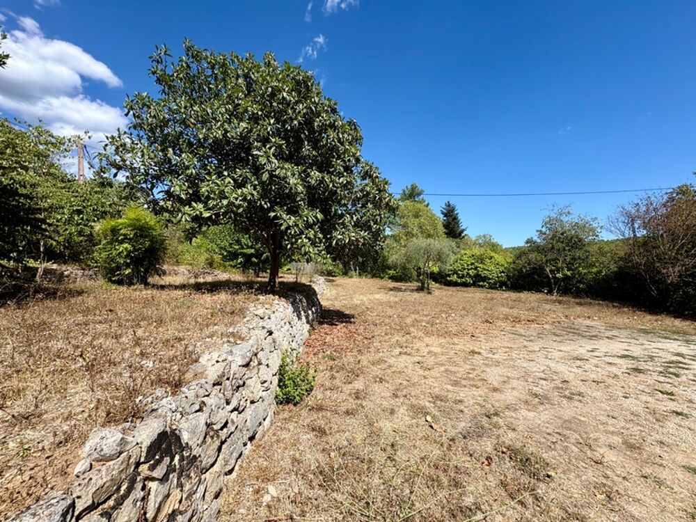 Magnifique maison en pierre de caractère avec annexes à Fayence (175 m² habitables + 126m2 de dépendances) (83)
