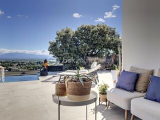  Propriété/château à vendre 5 pièces 205 m²