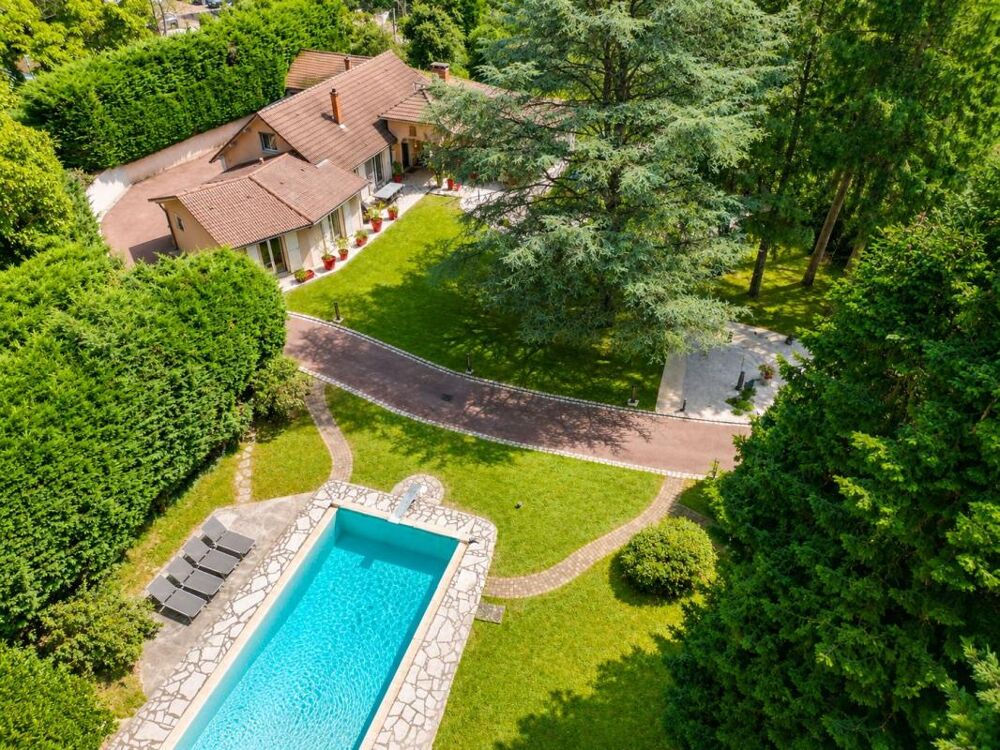Vente Propriété/Château Grande propriété avec parc entièrement rénovée en 2018 Ecully