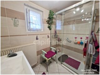  Maison à vendre 6 pièces 227 m²