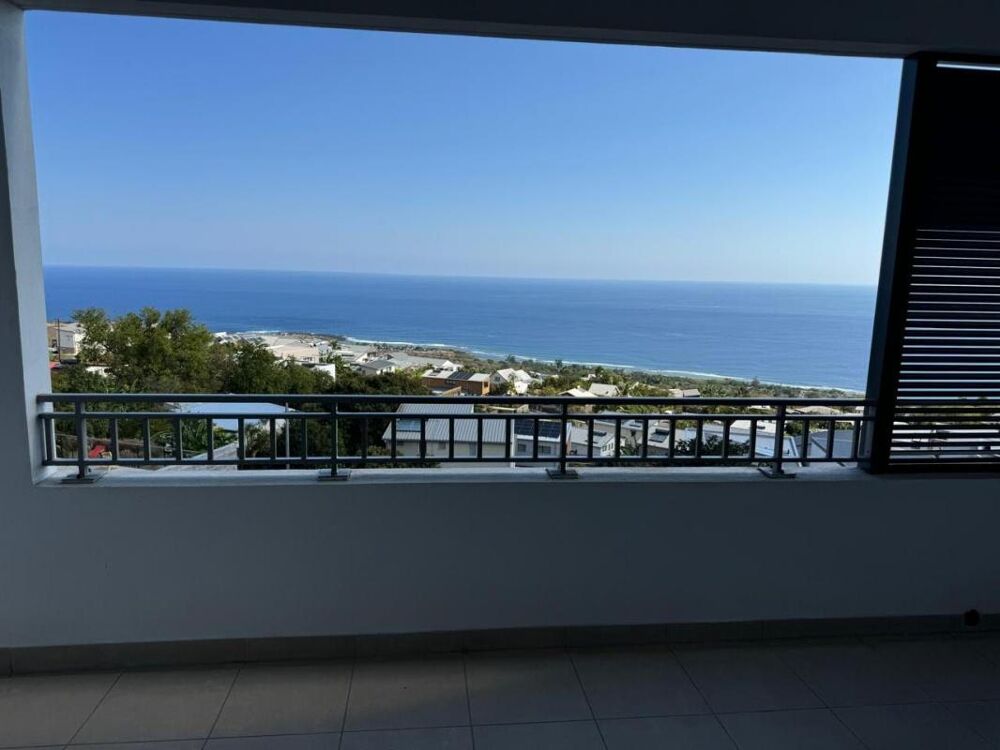 ORPI - ST LEU Appartement 76.95m² avec vue mer en DEFSICALISATION