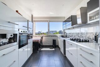  Appartement à vendre 6 pièces 141 m²