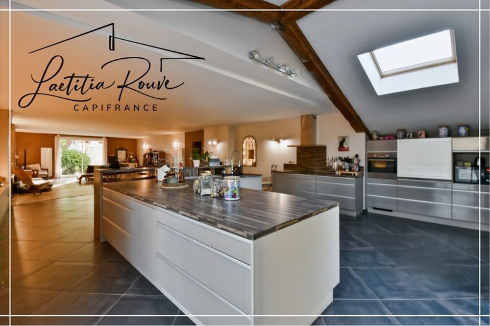 Demeure dexception en pierre 370 m² habitable, Piscine, Pool house, Dépendances, Parc 3 ha avec lac À 25 min dAgen