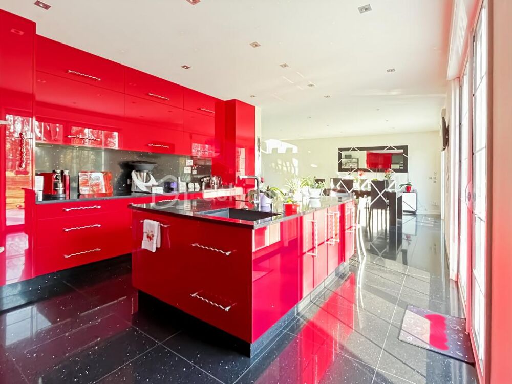 Splendide maison contemporaine 7 pièces - avec vue sur le Golf d'Ormesson