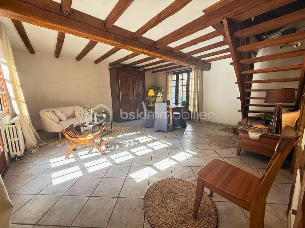 Villabé  Élégante maison de caractère au coeur du village