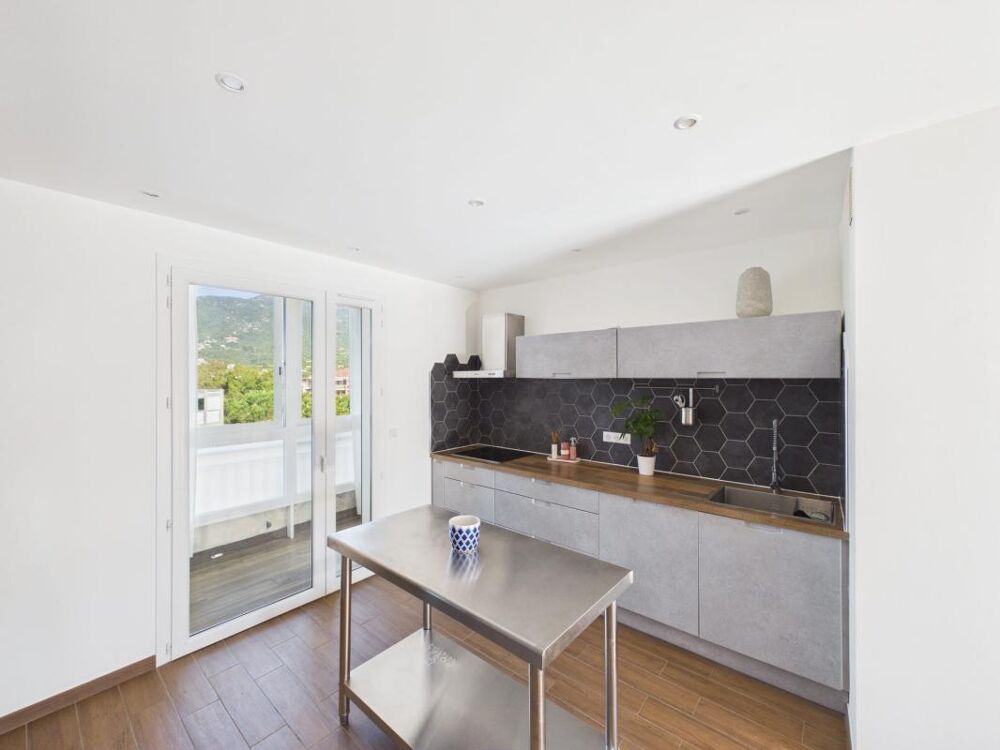 Vente Appartement A VENDRE F3 RENOVE AVEC TERRASSE FINOSELLO Ajaccio