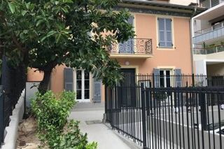  Appartement à louer 1 pièce 21 m² Nice