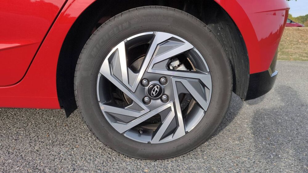 i20 1.0 T-GDi 100 DCT7 Intuitive 2024 occasion 95750 Chars