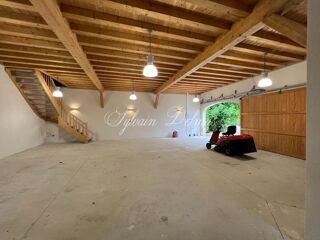  Propriété/château à vendre 6 pièces 560 m²