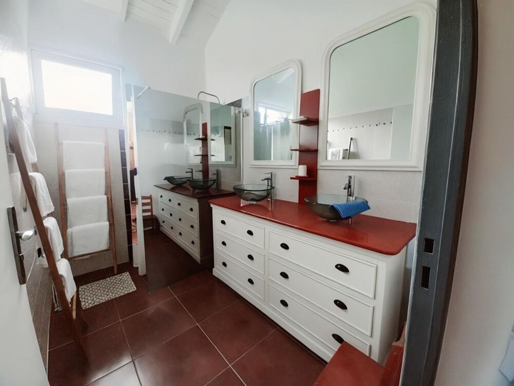 à vendre  Villa Sainte-Anne (97180)