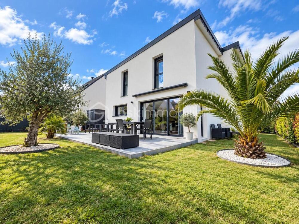 Maison familiale 5 pièces  Environ 111 m² 
