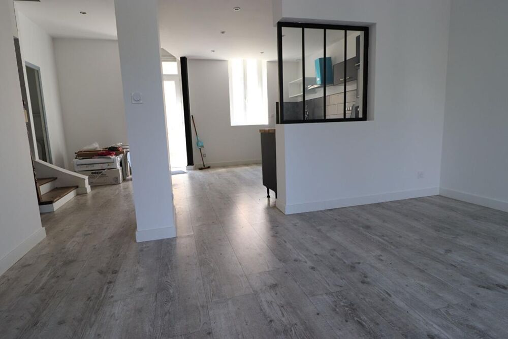 Maison Neris Les Bains 8 pièce(s) 108 m2