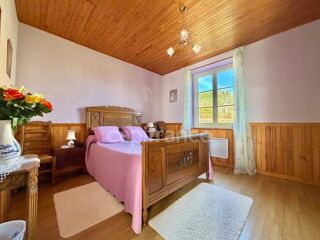 Vente Maison Maison 120 m² - environnement calme - terrain clos de 1 525 m² Laprugne