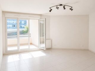  Appartement à louer 3 pièces 69 m²