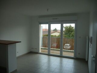  Appartement à louer 2 pièces 37 m²