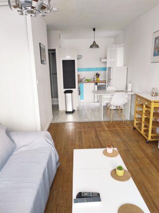  Appartement à louer 2 pièces 42 m²