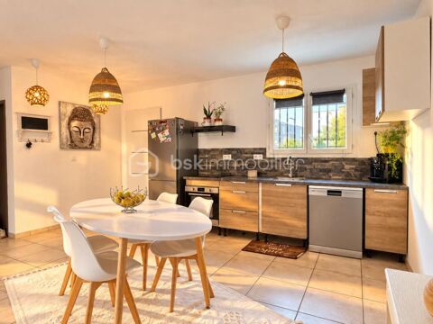   EXCLUSIVITÉ – Maison de plain-pied – 3 chambres – Piscine – Garage – Carpentras Maison - 4 pièce(s) - 84 m²